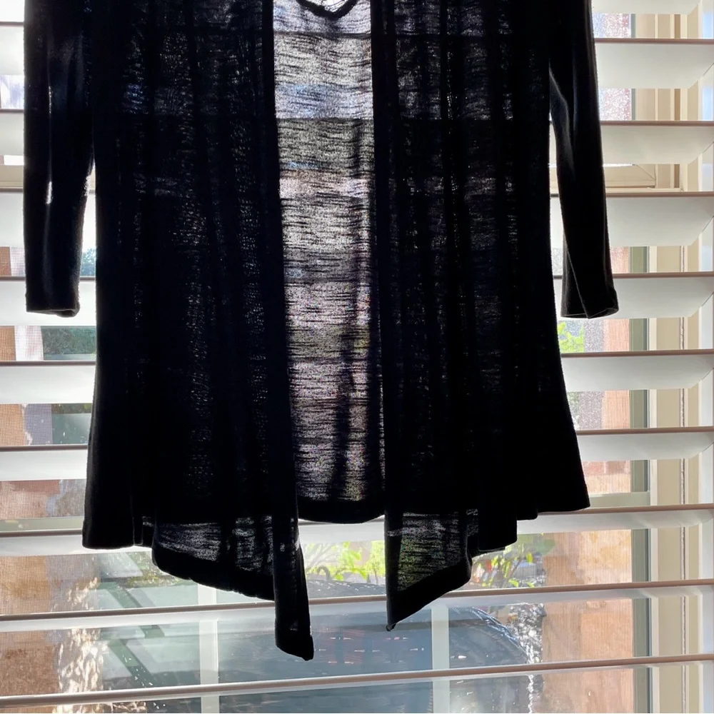 JULIE’S CLOSET Chic Black Sheer Cardigan W Back Lace details Like New SZ L